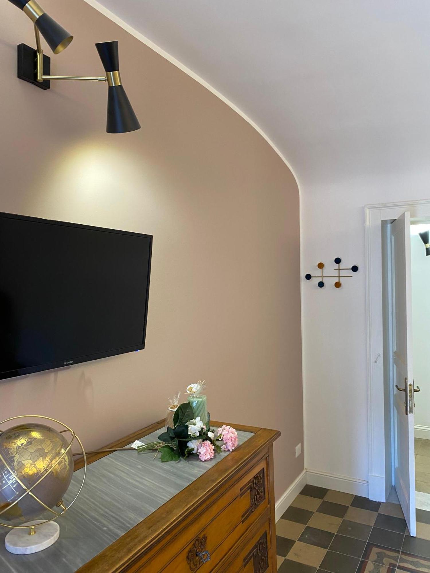 Dimora Dei Minoriti Bed & Breakfast Katanya Dış mekan fotoğraf