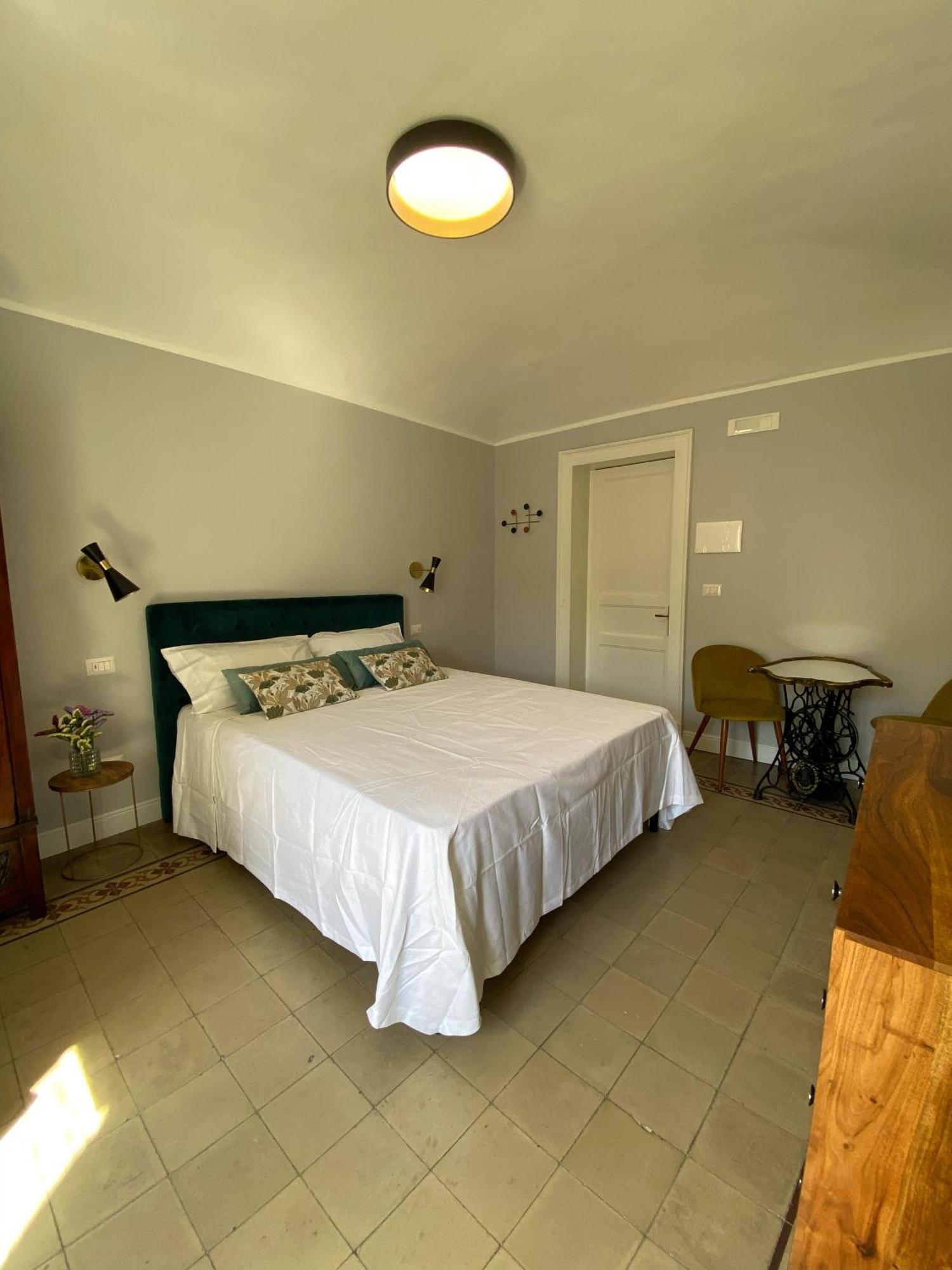 Dimora Dei Minoriti Bed & Breakfast Katanya Dış mekan fotoğraf