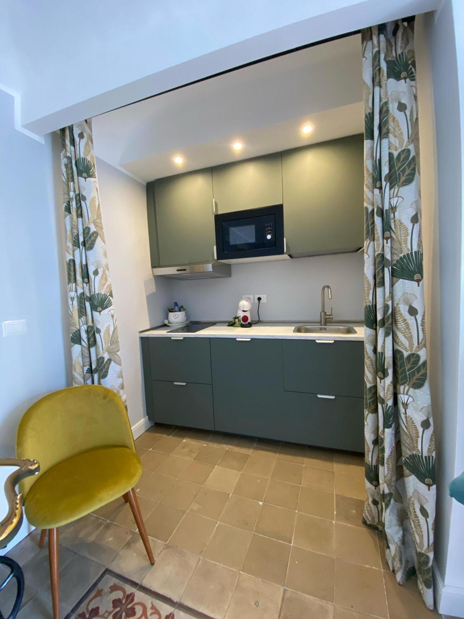 Dimora Dei Minoriti Bed & Breakfast Katanya Dış mekan fotoğraf