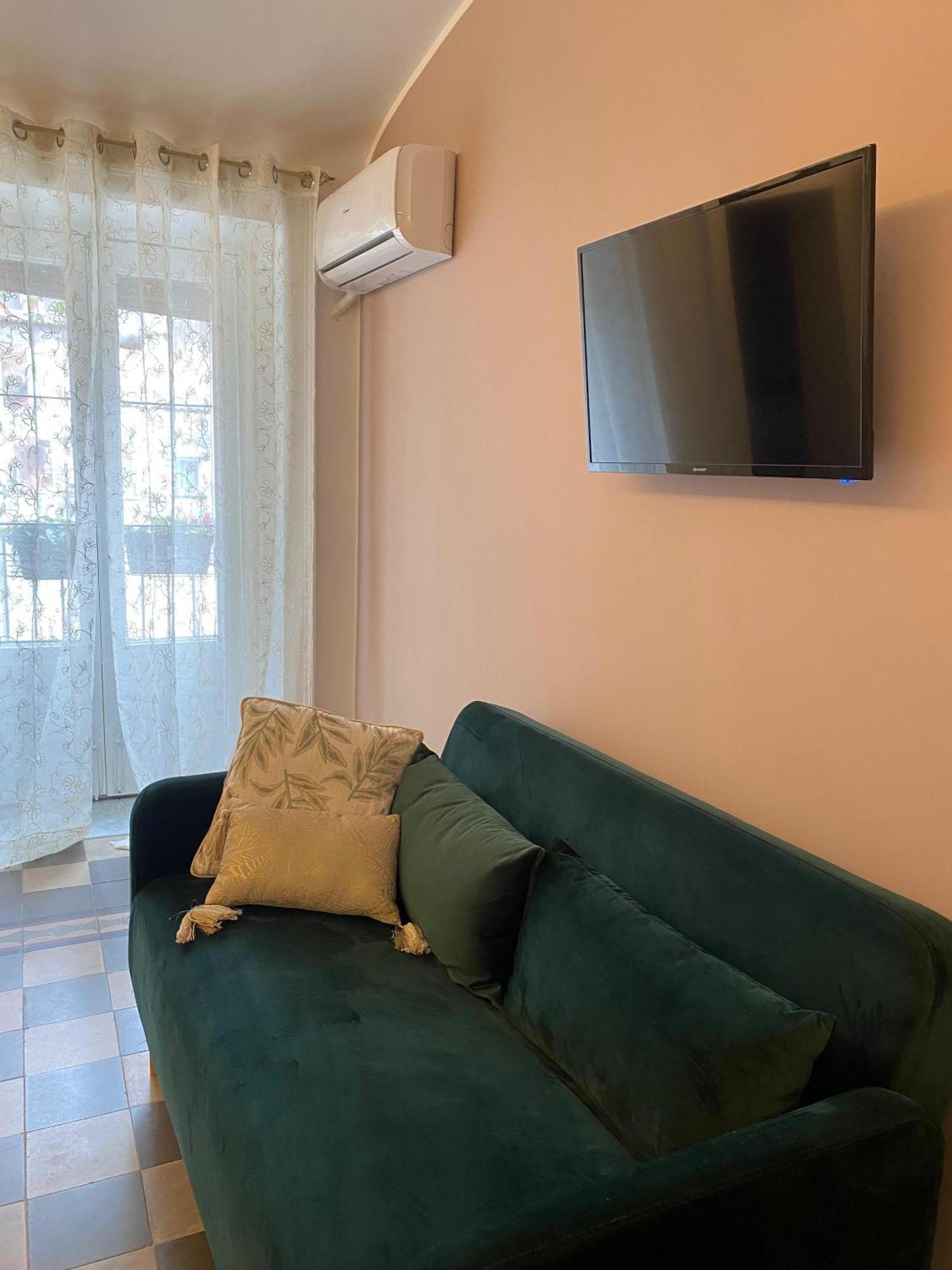 Dimora Dei Minoriti Bed & Breakfast Katanya Dış mekan fotoğraf